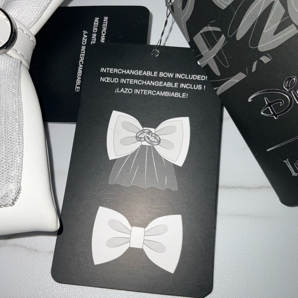 LoungeFly Disney Minnie sequin crossbody - Picture 6 of 11